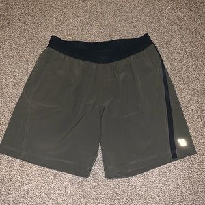 Vuori Agility Shorts
